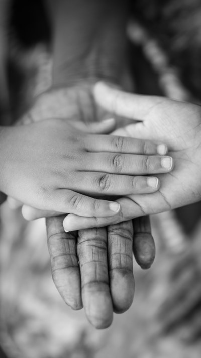 Crianças em comparação com adultos